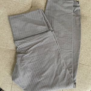 Gray lululemon leggings